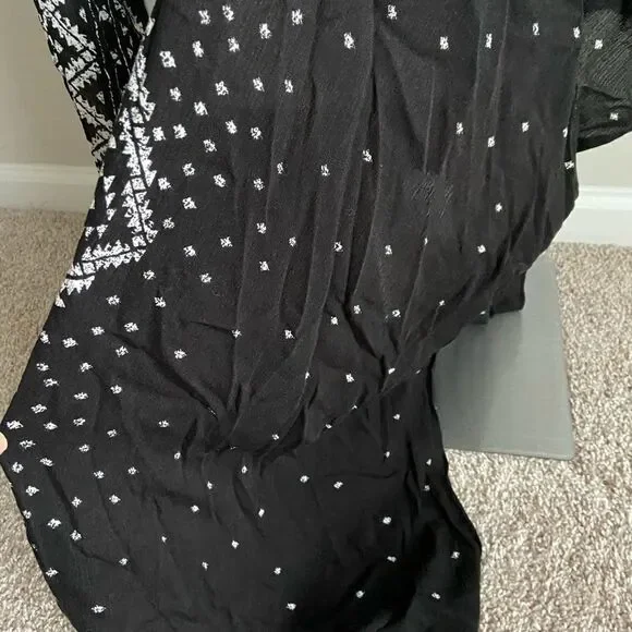 Forever 21 Black Aztec Kimono - Picture 4 of 4